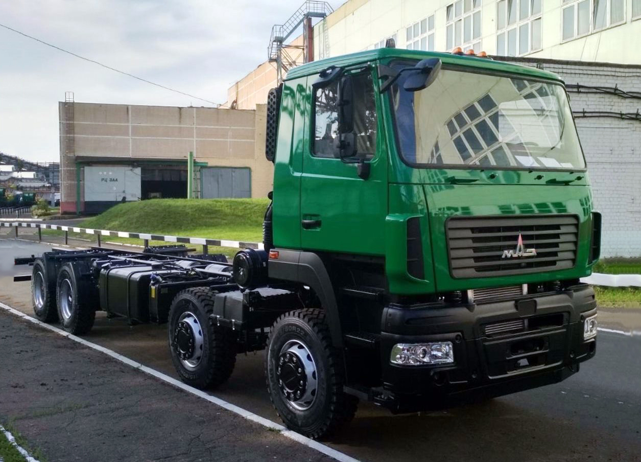 Шасі автомобільного типу з колісною формулою 8х4